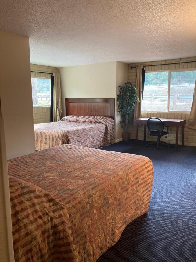 Travelodge By Wyndham キャニオンビル エクステリア 写真